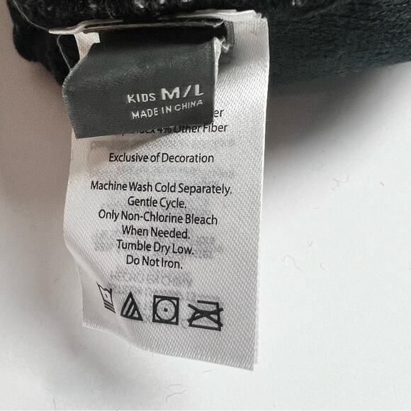 Eddie Bauer Boys Onyx  Sonoma Pom Cold Weather Winter  Hat Sz M/L - Picture 4 of 6